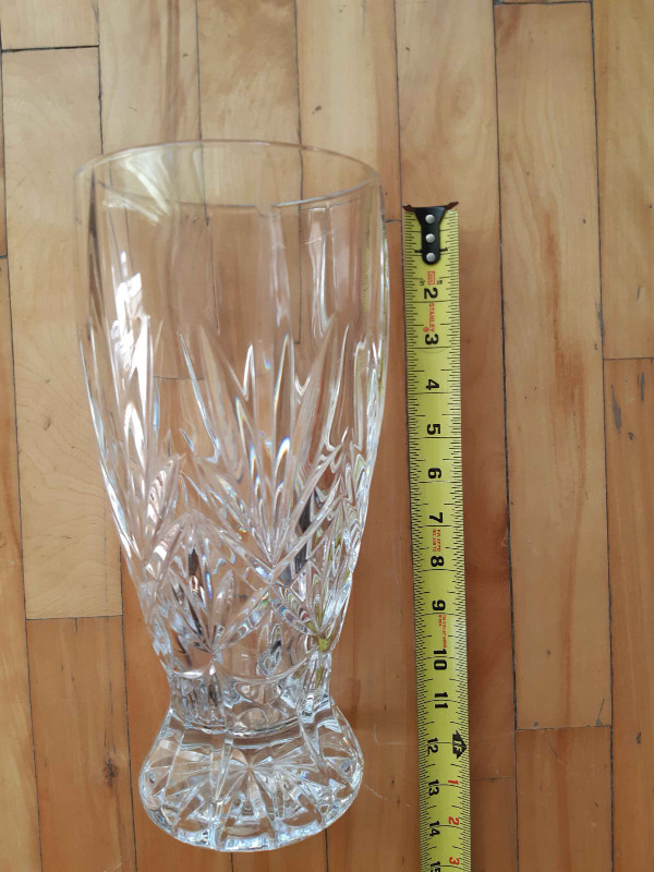 Grand Vase à fleurs, Cristal, 12po, Qualité Robuste dans Décoration intérieure et accessoires  à Ville de Montréal