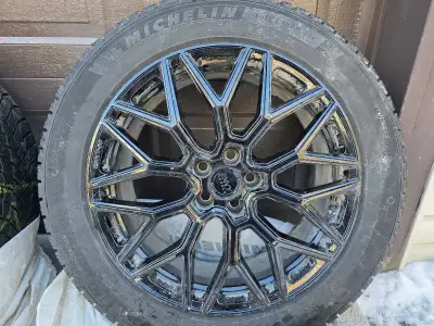 P235/55R20 Michelin X-Ice Snow Winter Tires... 20" Envy Aluminum FF (Flow Form Series) gloss black r...