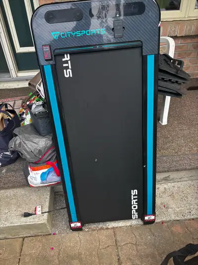 Barely used nice compact got for 210$