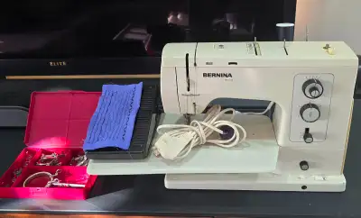 The machine works great, no issue. It has solid metal body Easy to use and great tension Beautiful s...