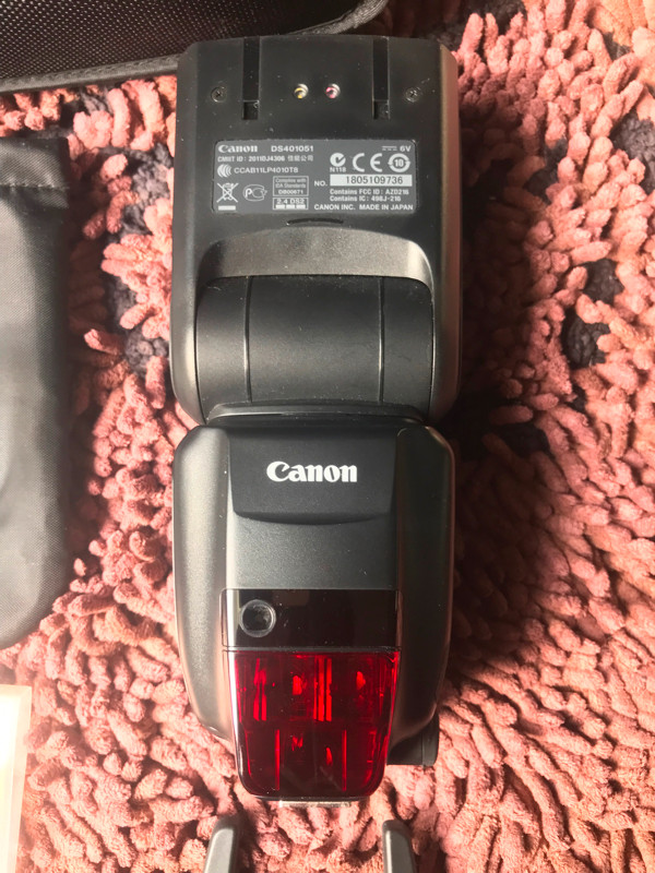 CANON - Flash: Speedlite 600EX-RT - Like New in Cameras & Camcorders in Sudbury - Image 2
