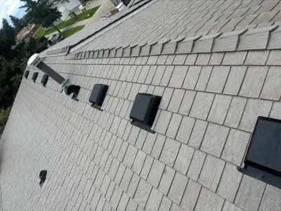 Roofing Labourers/shinglers wanted 18-30$Hr, View more