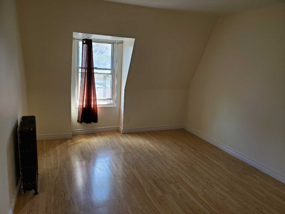 apartment for rent 4