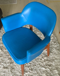 Vintage Simo-Johl Blue Leather Tub Curved Back Chair