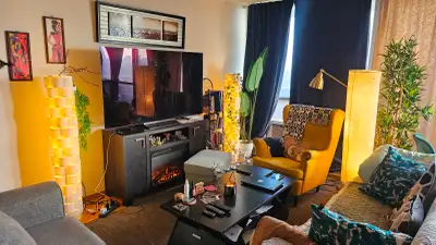 11 Ruddington Drive | 2 Bedroom | 1 Bathroom | Heat and Water Included Wake up above the treetops. T...