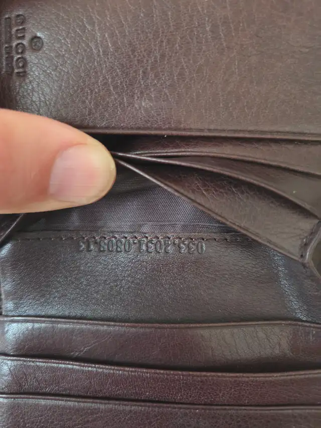 Mens Vintage Brown Leather Gucci Wallet in Men's in Calgary - Image 5
