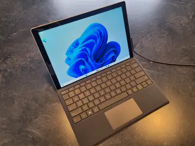 Microsoft Surface Pro 7, View more