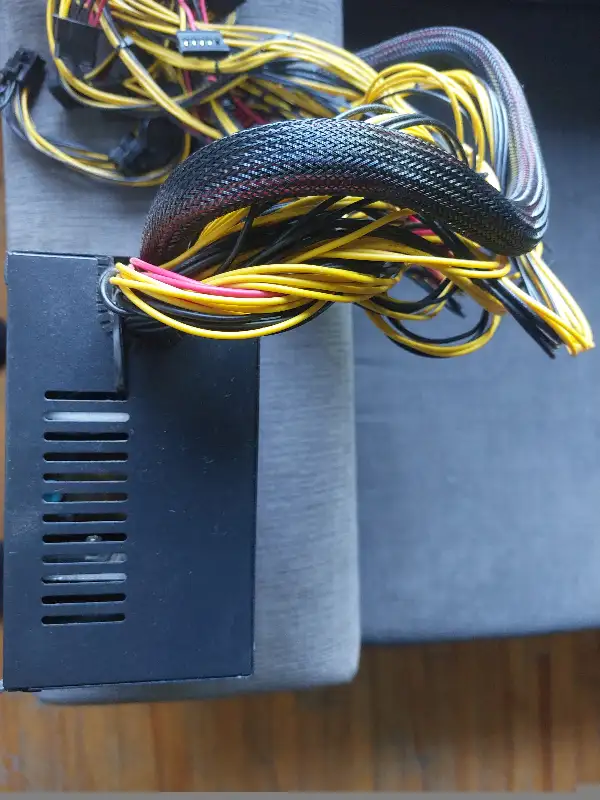 POWER SUPPLY in System Components in City of Montréal - Image 4