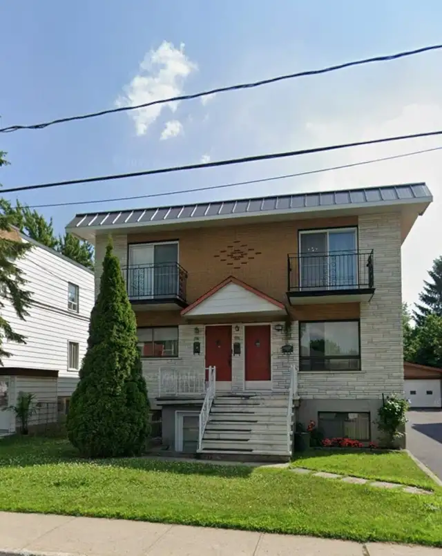 3 1/2 logement à louer dans triplex à Longueuil