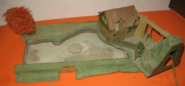 HO Scale Train  Lumber Station-Waterwheel Life Like Building in Hobbies & Crafts in Edmonton - Image 9