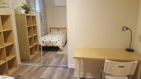 Clean and cozy room - Finch and Bathurst - Available July 1