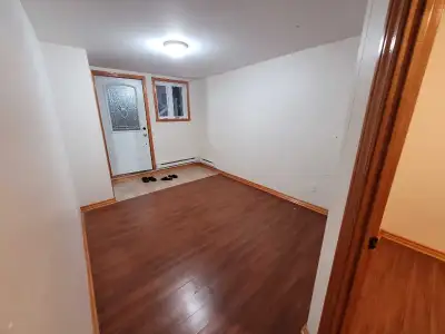 Renovated beautiful cozy 2 bedroom apartment, available now. Address: 8131 Av. de l'Épée, Montréal,...
