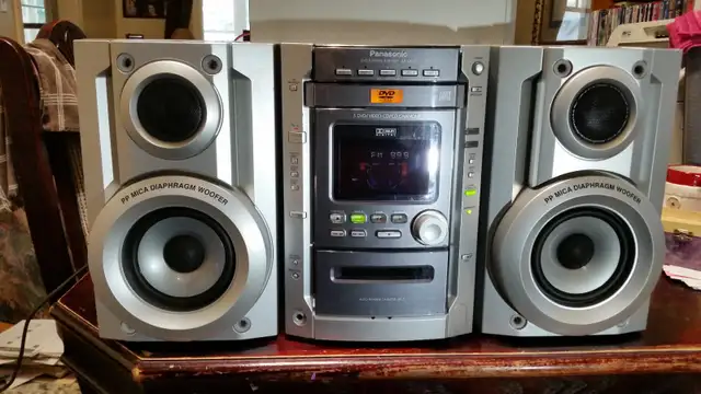 Panasonic 5 DVD/Video CD/CD Changer Stereo System SA-DK20. in Stereo Systems & Home Theatre in Winnipeg - Image 3
