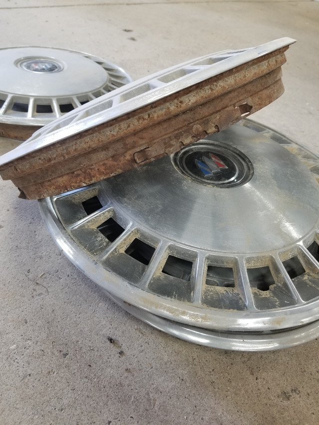 Buick wheel discs  (vintage) in Tires & Rims in Woodstock - Image 2
