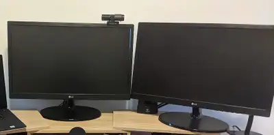 Computer monitor pair - 21.5" LG monitors x2, View more