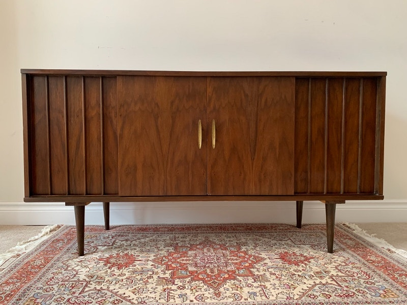 Mid century modern sideboard / credenza / Hutches & Display