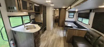 SUNDAY AND HOLIDAY'S BY APT ONLY! CALL 7 DAY'S A WEEK! 2022 HEARTLAND PIONEER 300QB NO-EMAILS PLEASE...