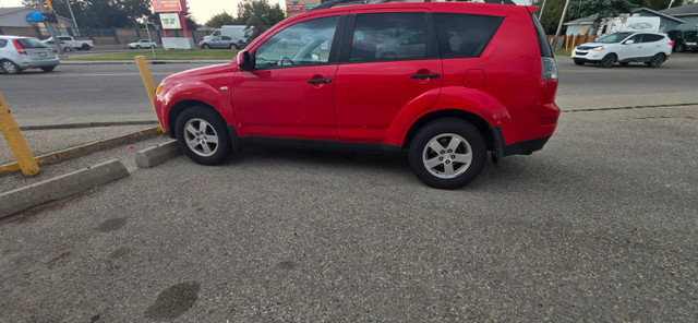 2007 MITSUBISHI OUTLANDER in Cars & Trucks in Calgary