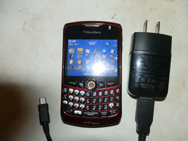 BlackBerry Curve 8330 Phone, RED It will not supports after 4 Ju in Cell Phones in City of Halifax - Image 4