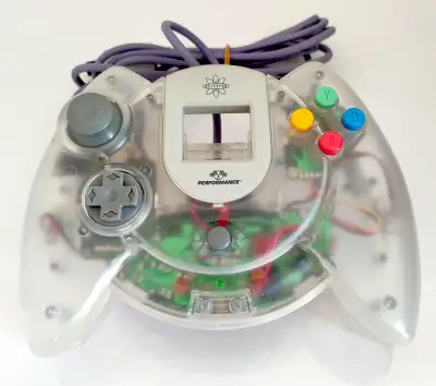 SEGA DREAMCAST COMPATIBLE CONTROLLER / MANETTE COMPATIBLE, View more