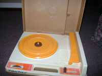 1970s FISHER PRICE REAL WORKING RECORD PLAYER