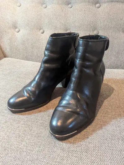 Coach ankle boot booties size 8.5 color black, View more