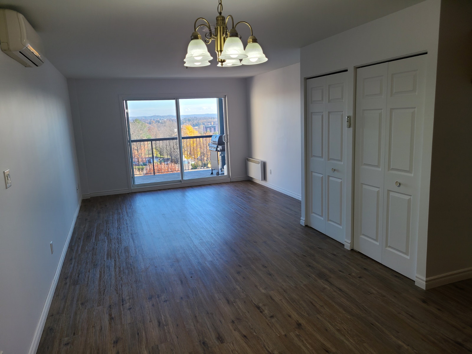 Les appartements Napoléon 2 1/2 libre immédiatement — photo 3