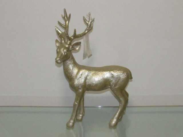 SILVERGLOW LED LIGHTED DECOR GOLDEN HOLIDAY DEER in Holiday, Event & Seasonal in Cornwall - Image 3