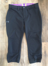 Ladies Small Under Armour Ball Pants