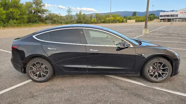2018 Tesla Model 3 Long Range 503112452098631683