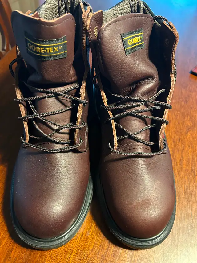 RED WING SUPERSOLE 2.0 604 SOFT TOE LEATHER BOOTS MENS SIZE 7 in Men's Shoes in City of Toronto - Image 4