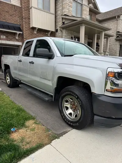 2018 Silverado double cab 4.3 4x4 just passed a safety ready for the road brand new tires and brakes...