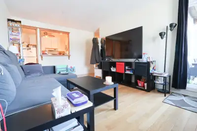 August-Large, Bright 2bd w/Big Balcony, Parking Space Included!