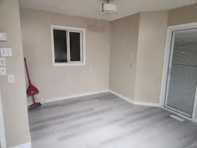 Spacious and well-located home available for rent starting April 1st. Main Floor: • 3 bedrooms • 2 f...