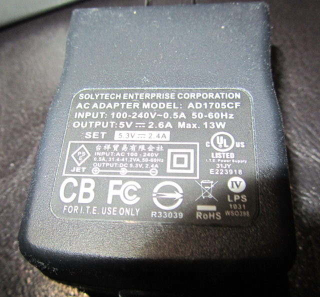 KVM switch IOGEAR GCS-1102 with cables in Cables & Connectors in Hamilton - Image 7
