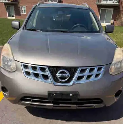 Offering 2012 Nissan Rogue very reliable SUV in excellent condition, certified with a 3-year warrant...