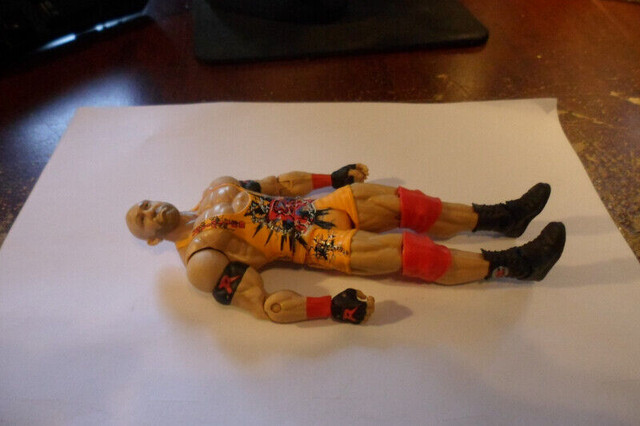Ryback Wrestling figure wwe wwf mattel 2012 yellow basic Series dans Art et objets de collection  à Victoriaville - Image 4