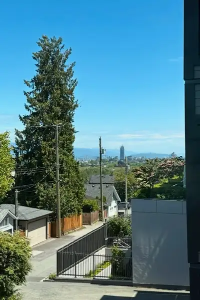1BD, 1BATH apt for rent in West Point Grey (660 sq ft, view)