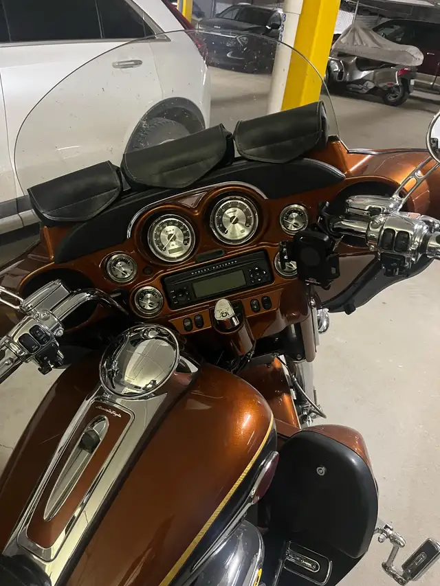 CVO Ultra Low Kms in Touring in Regina - Image 10