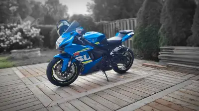 2018 suzuki gsxr 600. Great bike. No issues. Well maintained. Ready to ride. Owned by mature rider i...