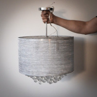 Stunning, like-new pendant light fixture