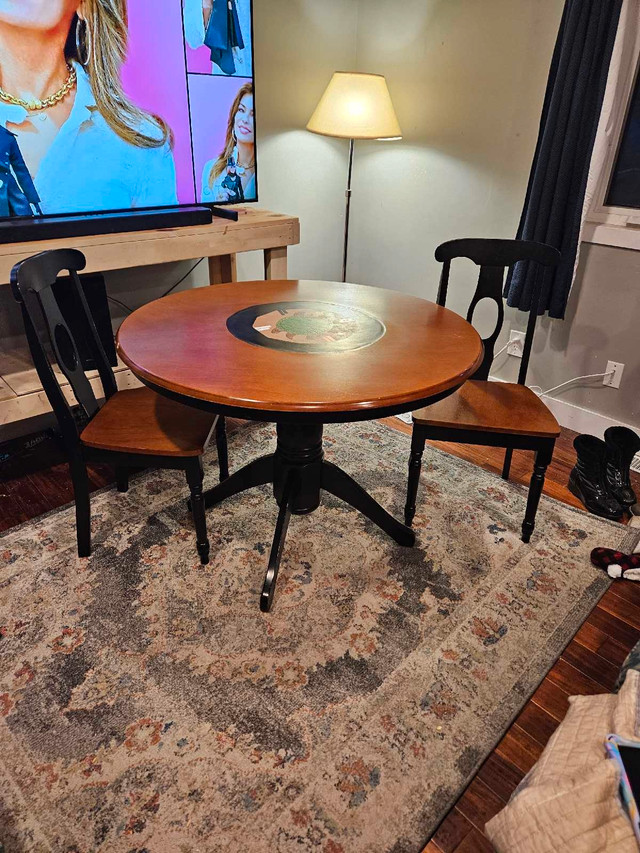 Wood table with 2 chairs  in Dining Tables & Sets in Thunder Bay - Image 4