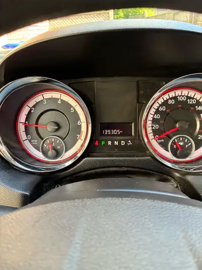 139,000 km second owner bought at Chrysler 400 it was used as a work vehicle but retired now. In goo...