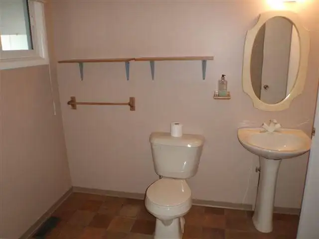 Photo 9