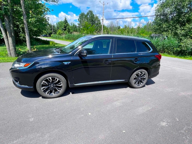 2018 VUS Mitsubishi outlander GT PHEV — photo 3
