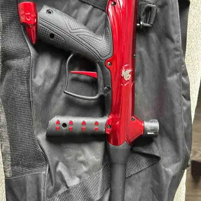 Tippmann Gryphon Paintball Gun with Case, View more