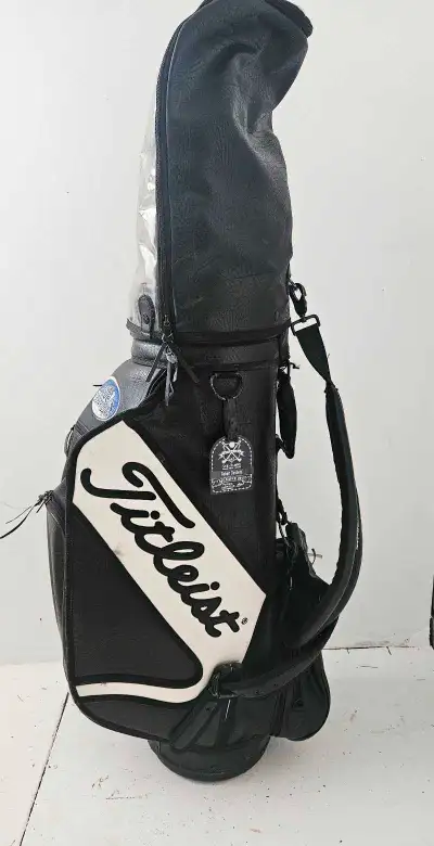 VINTAGE Titleist 6- Ways Staff Leather Cart Golf Bag with Cover, Great Condition, Great Shape.