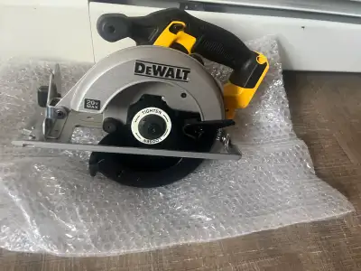 skill saw dewalt brand new, View more