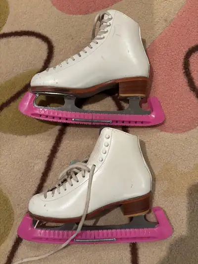 Figure skates, View more