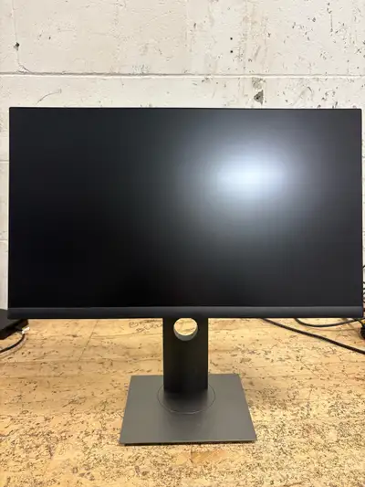 Dell Monitor (P2222H model) HUGE DEAL, View more